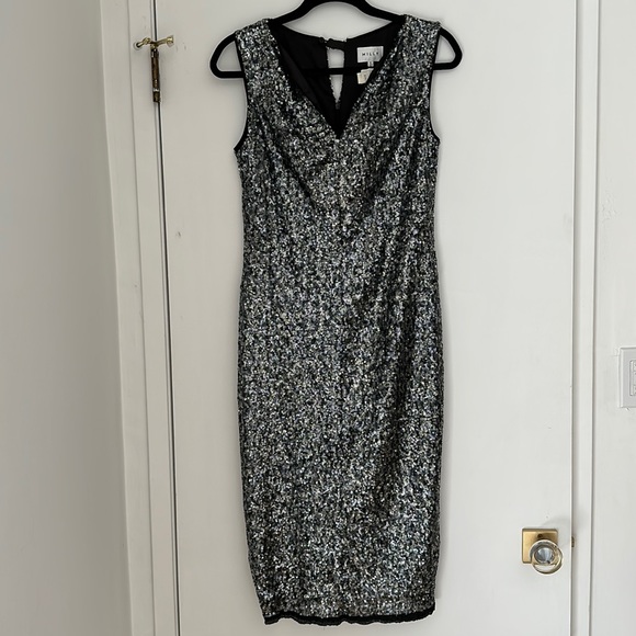 ♻️DONATED DEC. 2023♻️ 
NWT Milly size 8 sequin dress - Picture 1 of 11
